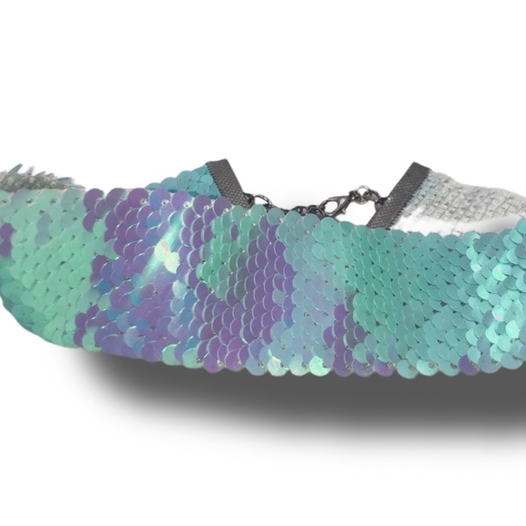 Blue and White Brush Over Sequin Choker - Picture 6 of 6